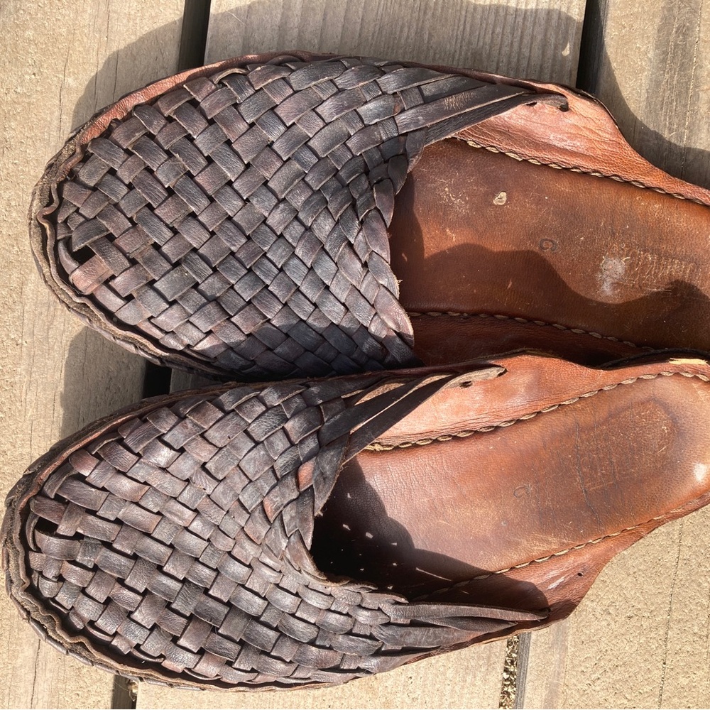 Mohinders woven leather mules